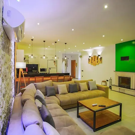 Villa Ada 4 Sleeps Isolated And Heated Pool *