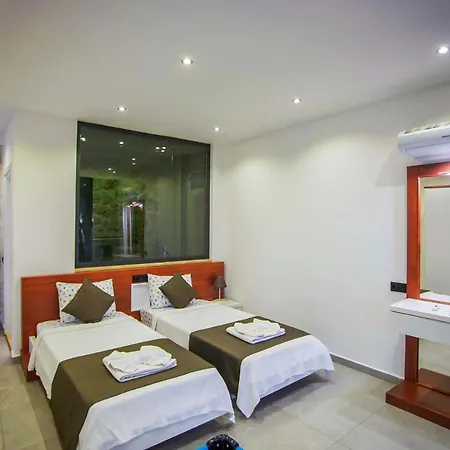 Villa Ada 4 Sleeps Isolated And Heated Pool *