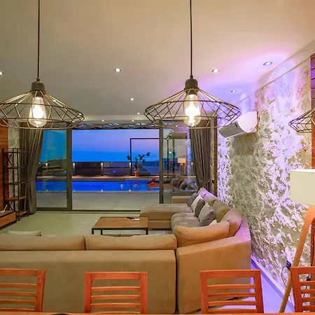 Ada 4 Sleeps Isolated And Heated Pool Villa