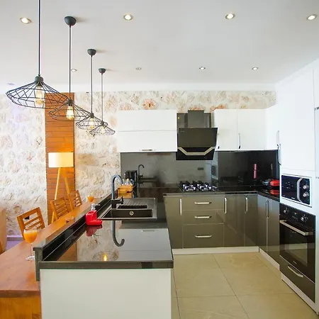 Villa Ada 4 Sleeps Isolated And Heated Pool *